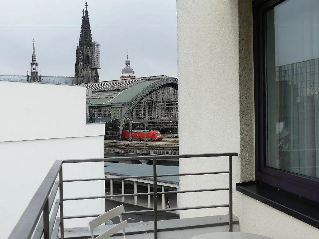 Hotel Appartel Am Dom Cologne